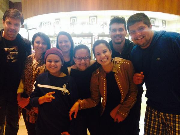 Caroldoze's tweet photo. La cúpula em Sion. 😂 @tata_mota @Josefreire12 @silviacoelho12 http://t.co/La8trn5cnw