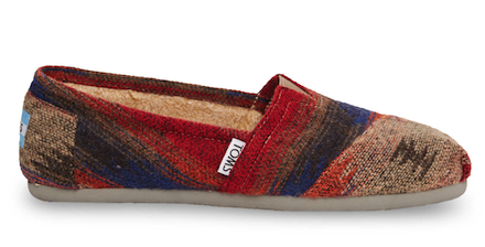 TOMS's tweet photo. Layer in prints this season. Starting with these knit Classics in a striking pattern. http://t.co/VWvioOJliZ http://t.co/LZ0WFAugLA