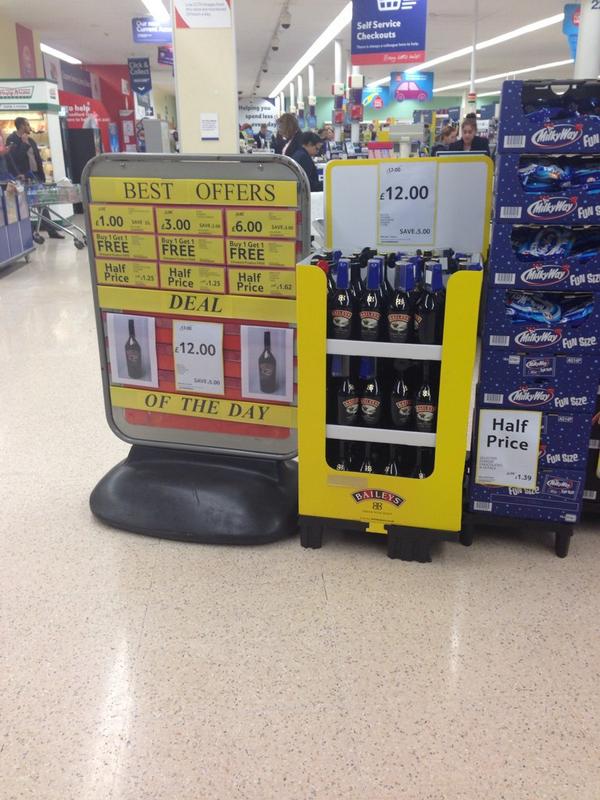 <a href="/JezButwell/">Jez Butwell</a> <a href="/scharrington/">Steve Harrington</a> baileys in woodford ..