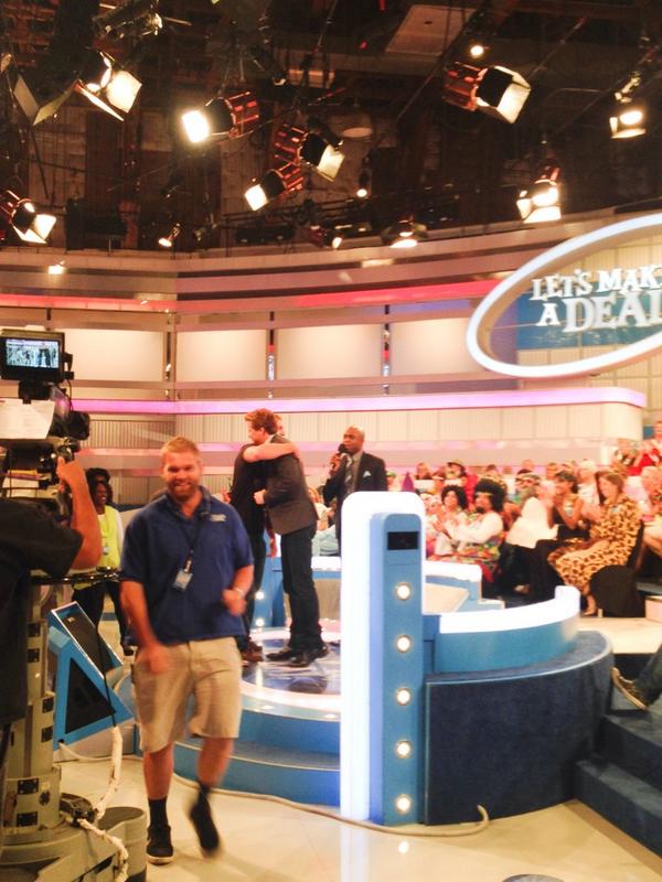 TheWay_Photos's tweet photo. Yesterday was the 1001st episode on #LMAD today is the Twitter show! #Party overload!! #Weloveit @letsmakeadeal http://t.co/rDYMZiNk39