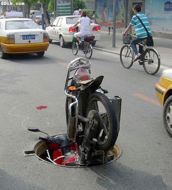 GVEyewear's tweet image. Fail!!! #motorcycle #biker #motorcyclefail
