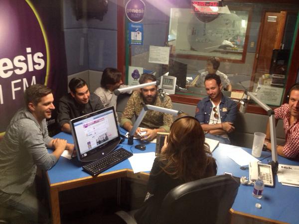 ArenaMtyOficial's tweet photo. En #GenesisFM @LosClaxons aprovecharon para invitar a sus fans al concierto del 25 de oct en la @ArenaMtyOficial http://t.co/BYhfQSdHYk