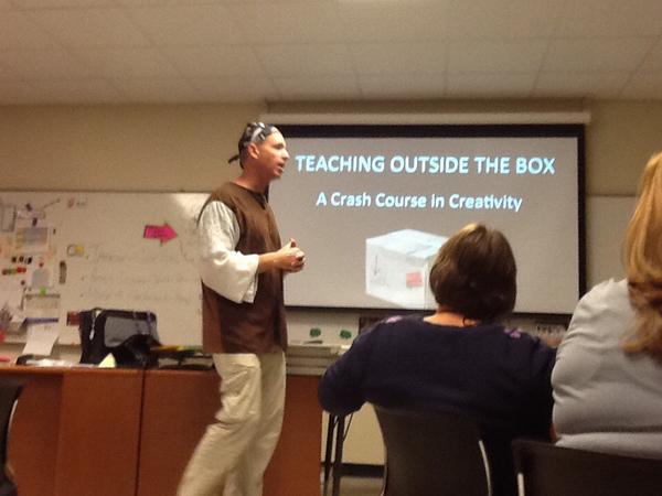 sklahn12's tweet photo. Teaching Outside the Box session with @burgessdave #tlap #inelean #ICEIndiana #klanhat @coachp425 @CMS_Clindaniel http://t.co/JyzjVF4dJy