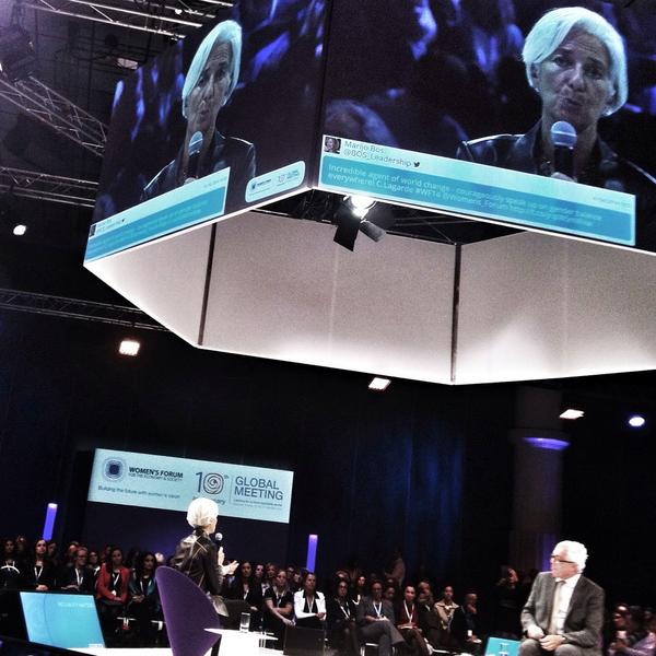 DeauvilleFr's tweet photo. Christine Lagarde : be yourself, be different, allow space for your individuality. #WF14 #WomensForum http://t.co/97OMmQPe9B