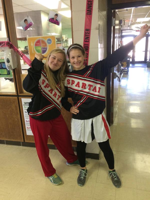 lnraiders's tweet photo. Go Spartans!! http://t.co/8hdLK6Ipug