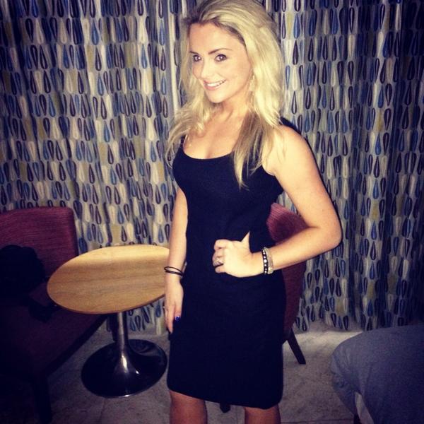 AlannaFeeney's tweet photo. Loving my black #Axara dress from @Belleboutique7 #ThursdayNightFashion #LBD http://t.co/RzInSyNGwu