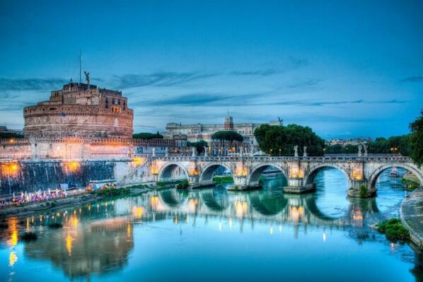 MariaMongeP's tweet photo. “@LirioBlanco_S: “@_Paisajes_: Rio Tiber- Castillo Sant Angelo, Italia. http://t.co/DZYhJRBniP” ” ahora si que si! Muero de nervios!