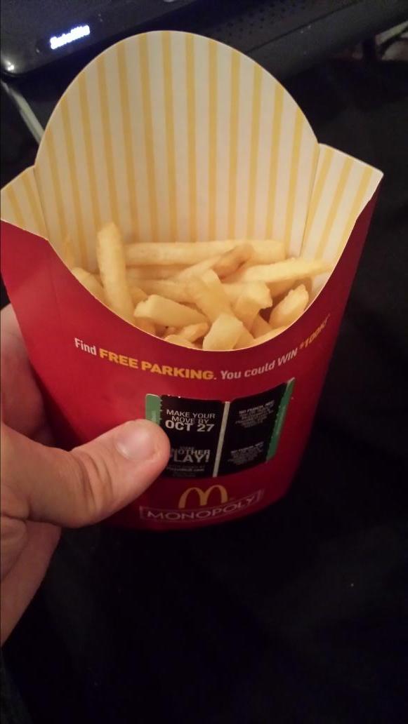TheCarsonHunter's tweet image. @McDonalds I order a large fries and this is all I get? #NotEvenFull