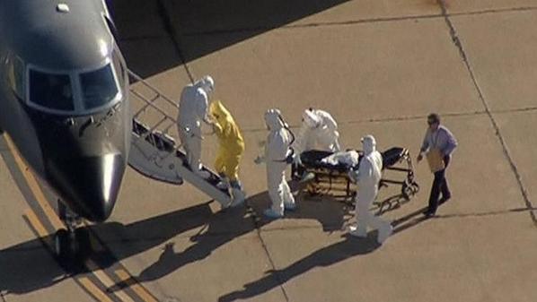 andy_park's tweet photo. Who needs #ebola hazmats when you have a #clipboard. http://t.co/tAQGJWLYTV