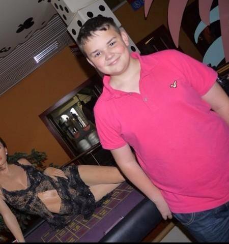 brownblndefacts's tweet photo. Puberty hit him like a truck 😮🚛 http://t.co/3shoIYSlry