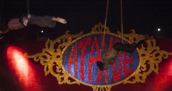 SetsiPao_'s tweet photo. A pesar de ley que prohíbe uso de animales en circos el Atayde Hermanos seguirá trabajando.  http://t.co/vM9RWimLLG | http://t.co/xm0mN8pcfH