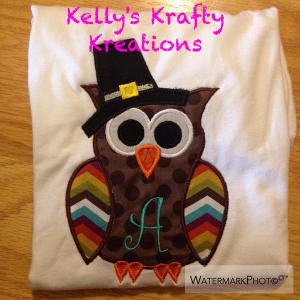 KellyButler7127's tweet photo. Work!! #scarf #infinity #personalizeshirts #applique #embroidery #owl #pumpkin #fall #Fabric #reindeer #handmade http://t.co/jl9ylSIo3k