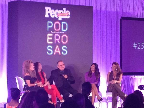 GabyEspinoMcbo's tweet image. Las #25MujeresPoderosas de @peopleenespanol #Evento @gabyespino @akmanco @karlamonroig @Elygutierrez19