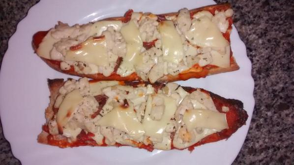 Cocina_MamaRec's tweet photo. Una buena comida para empezar la noche http://t.co/2iKEz2vxXm