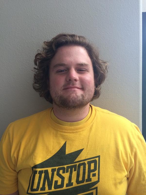Chayden_D's tweet photo. ‼️150 RETWEETS‼️ AND WE DYE HIS BANGS SEAHAWK BLUE🔵 AND GREEN✅ http://t.co/8WnLRTVfY5