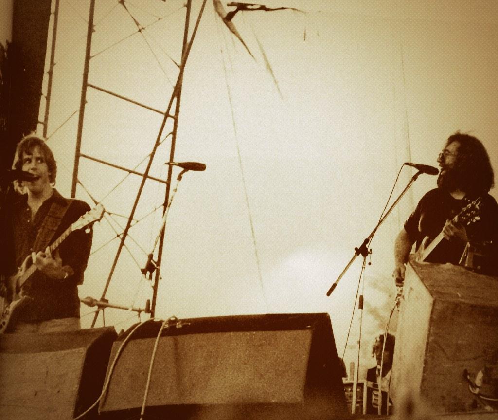 Happy birthday Bob weir 