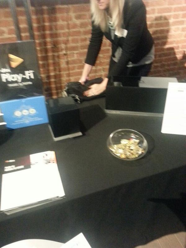FonzieMcFly's tweet photo. At #getgeeked learning about Play-fi
@phorusaudio http://t.co/hgQXqawFNQ