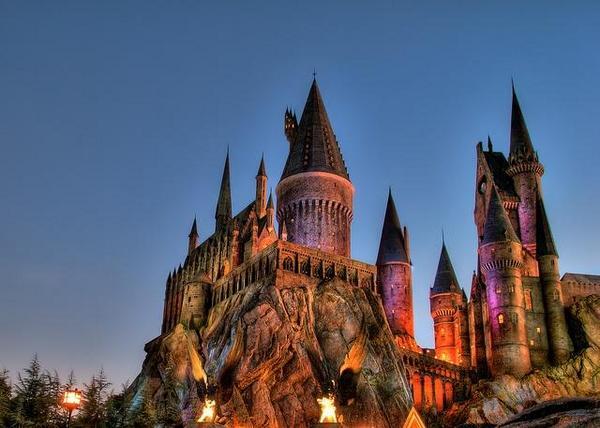 kirei_fukei's tweet photo. ホグワーツ城(USJ) http://t.co/aMXY9RiEEj