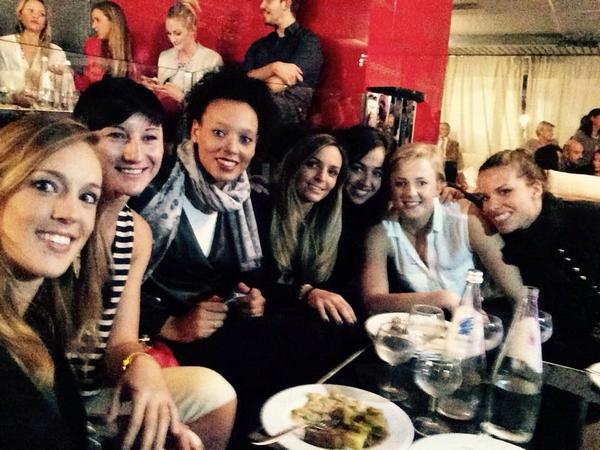 vb_ci's tweet photo. Bella serata in #magriffe! #teamtime http://t.co/FGzNGVmvES