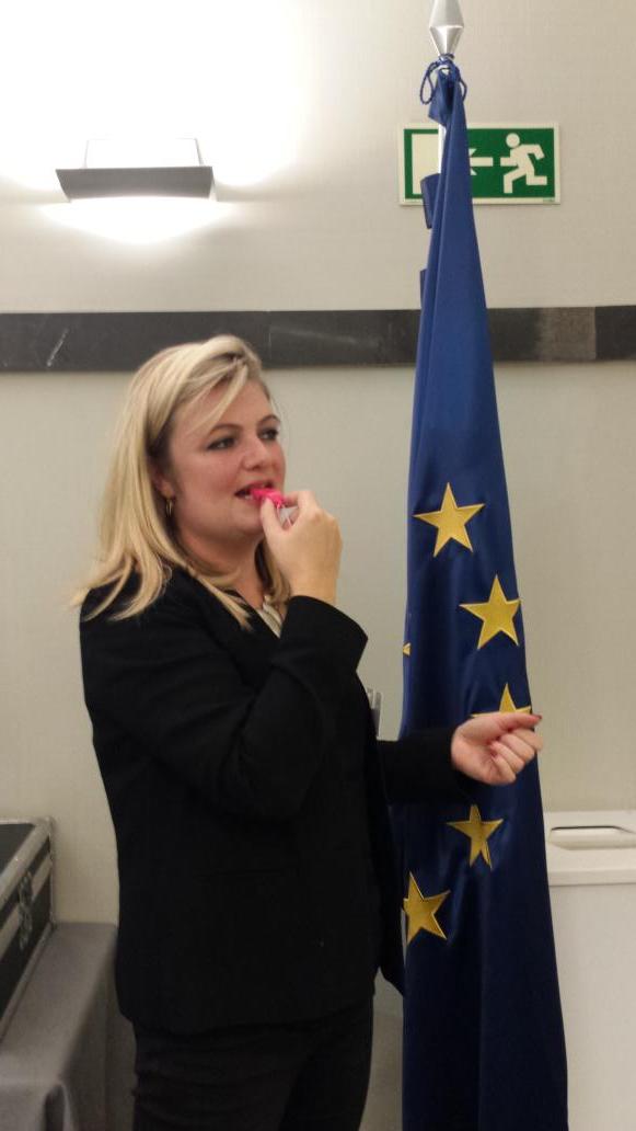 lpulford's tweet photo. @sharihakhalid @scopeconsult- used my #feastongood whistle @EIBINSTITUTE #socialinnovation tournament in Madrid today http://t.co/PAYeRGaM6t