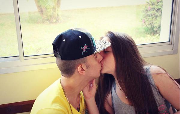 YasminCrl_'s tweet photo. Meu amor, meu anjo, meu príncipe, minha vida! Te amo #Rennan ♥ http://t.co/jaC85kNqm4