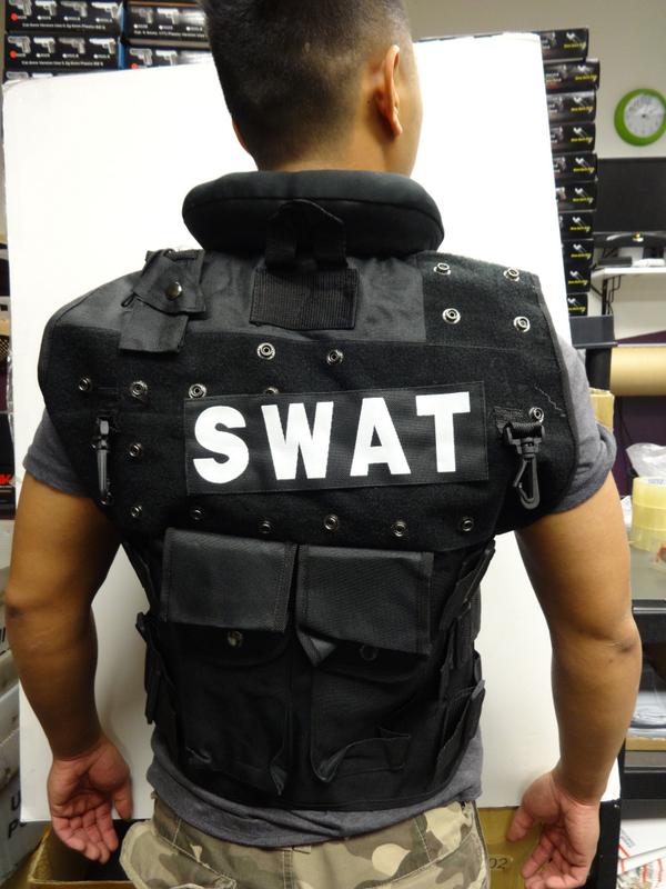 EXtremeTronics's tweet photo. SWAT Halloween costumes in stock. $39.99 EXtremeTronics Airsoft #Halloween #swat #costumes  #military #airsoft http://t.co/wx0Ph1b9dk
