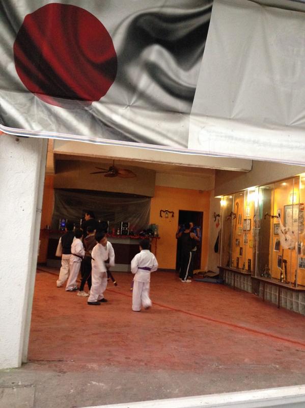 roastchickn's tweet photo. Nuevos Alumnos En Academia de Artes Marciales Bosques. http://t.co/JbleTSRE7K