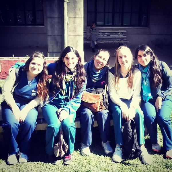 naadiarey's tweet photo. ♥ @Shir314 @fabianaa20 http://t.co/jwchPKFM6K