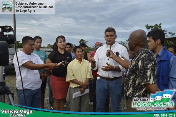 LagoAgrio2's tweet photo. ALCALDE DE LAGO AGRIO REALIZA RECORRIDO DE OBRAS EN EL CANTÓN http://t.co/ARV0o1lAgT
