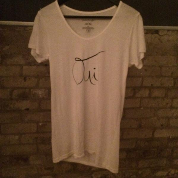 kategertner's tweet photo. Loving all the cool Canadian collaboration Tees at the @shopeluxe soirée #canadianedit #connectedcollectiom #oui http://t.co/nkVjJ5ySyF