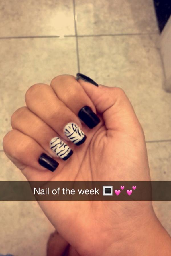 iancaacoutinho's tweet photo. 🔳💕💅 #ofweek http://t.co/26cUvdv20z