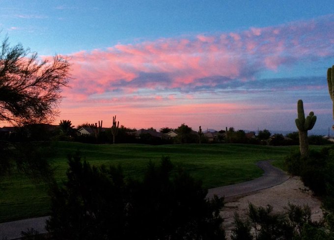 Gorgeous sunset tonight - I ❤️AZ this time of year! http://t.co/vVBDQf3JKu<a href="/tag/tbt"class="tags"><span>#tbt</span></a>