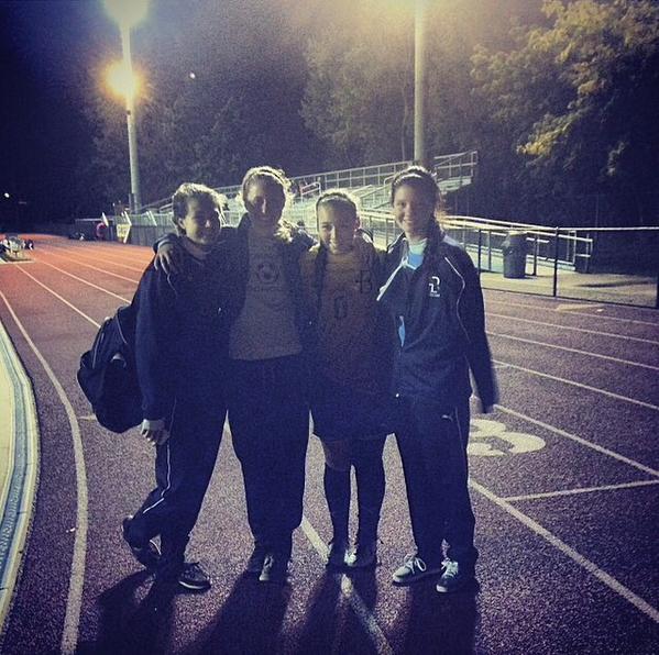 ashuuhley's tweet photo. all sorts of feels right now looking at this picture... #takemeback #selectforlife 💙💛👯👯 http://t.co/Yg6SDZ7agj