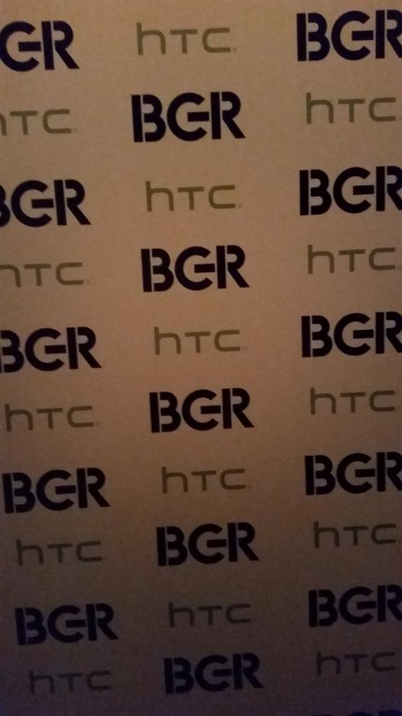 HebiyO's tweet photo. #bgrevent one last chance to win a new phone from #HTC. Fingers crossed. http://t.co/3c1J8lu2k0