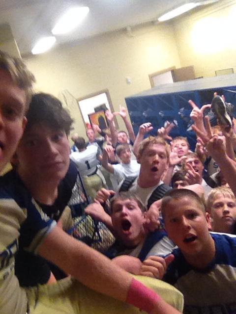 jack_tillman7's tweet photo. We did it against all odds #dub7 #beatelkhorn http://t.co/Yx8NiLS64Y