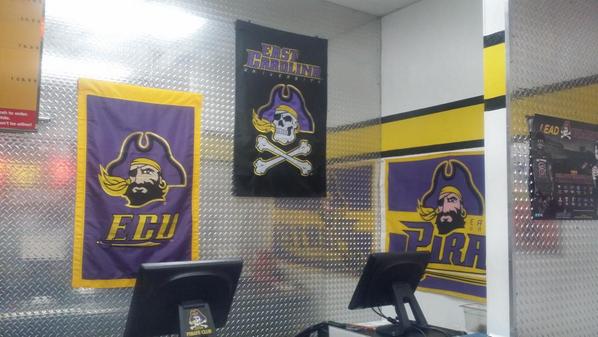ColorMyCollege's tweet photo. You know where we be! #ECU @WingsGreenville #killerwings http://t.co/uiPJeZXiYJ