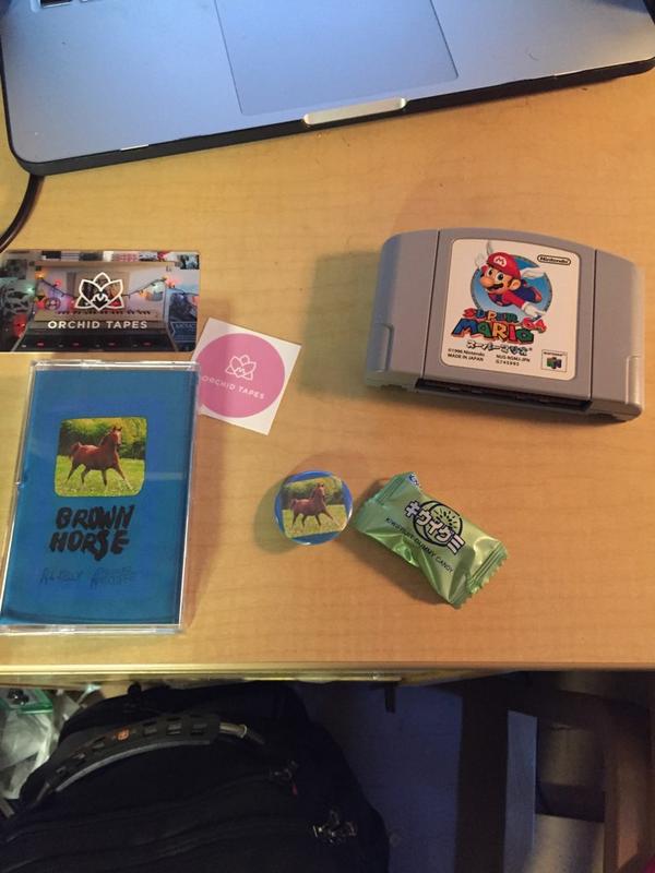 gergg_A's tweet photo. Dag, 2 gr8 packages came in the mail 2day #orchidtape #sm64 #rlkelly #spencerradcliffe #brownhorse #ready2game http://t.co/xKH7kvmdwS