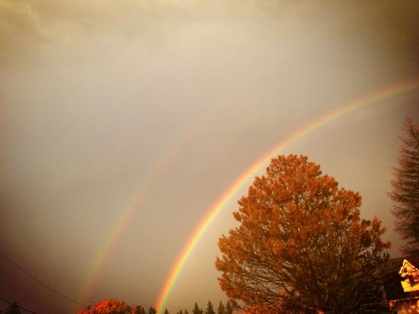 MadMango's tweet photo. Beautiful #rainbow after the rain #doublerainbow http://t.co/seOtejGcvO
