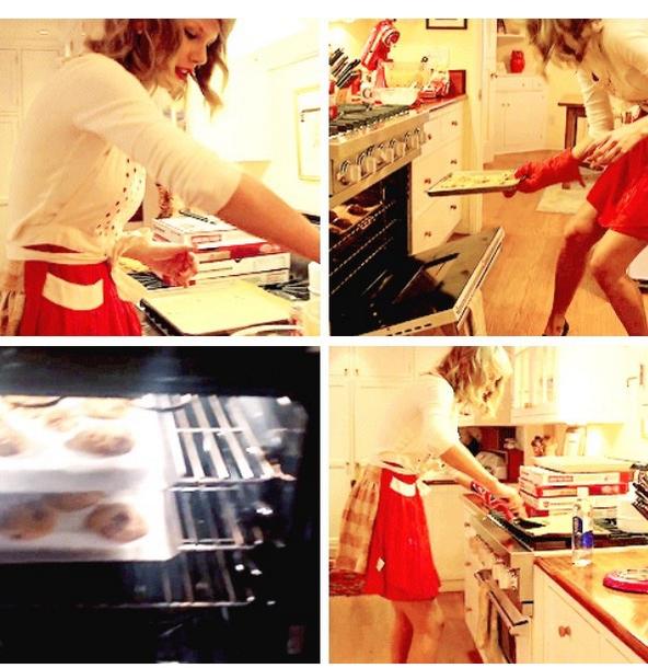lmaoHFsucks's tweet image. &quot;Taylor Swift in her natural habitats. http://t.co/uSBgQKEPzG&quot;