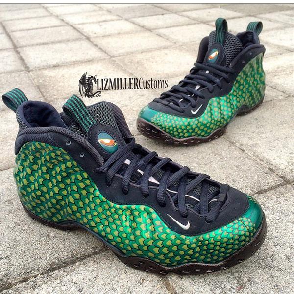 LizMillerCustom's tweet photo. #tbt "Godzilla" Foamposites http://t.co/t5ElB8WNO5