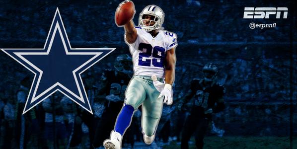 ESPNNFL's tweet photo. RT if you have the @dallascowboys defeating the Giants to keep the best record in the NFL! http://t.co/G3Ue97n5I4
