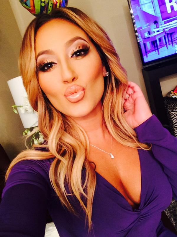 AdrienneBailon's tweet photo. It's #SpiritDay! I'm in purple to stand against bullying and to support LGBT youth. @oxygen  http://t.co/akyqBAmRrw http://t.co/JOQl69Udoc