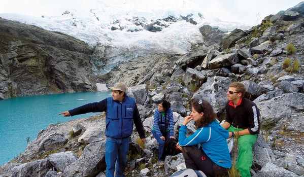 chaparro_am's tweet photo. #Pérou La superficie des glaciers a diminué de 40% en 40 ans #changementclimatique #Cop20
http://t.co/IvulrE0SzA http://t.co/DLYdqeQZDg