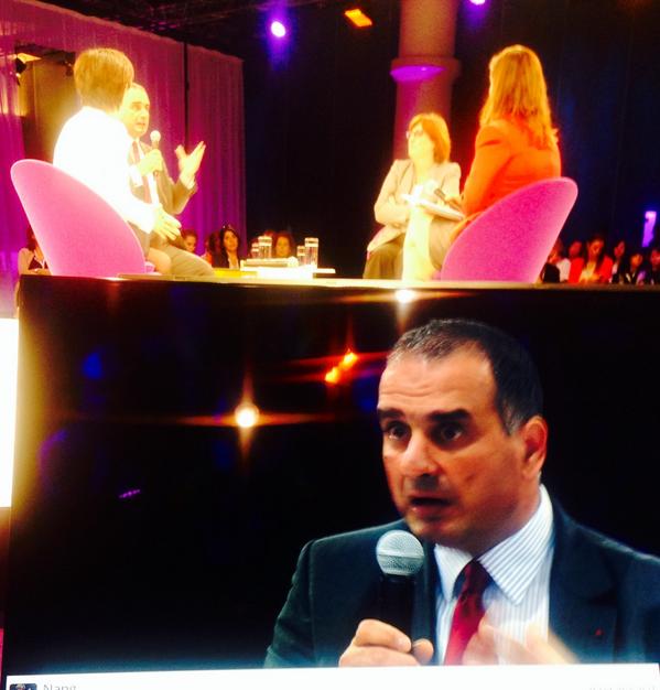 CecileDELETTRE's tweet photo. Marwan Lahoud CMO @AirbusGroup @Airbus wants to re-balance gender diversity #WF14 50 % 50% @Womens_Forum http://t.co/A3E47q9woy