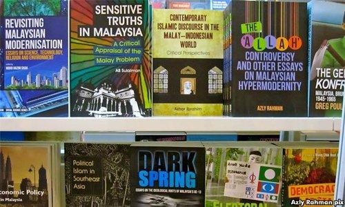 malaysiakini's tweet photo. Azly Rahman | Let them eat MUET http://t.co/Tfe0JB9c50 http://t.co/uu4TfgF4Mj