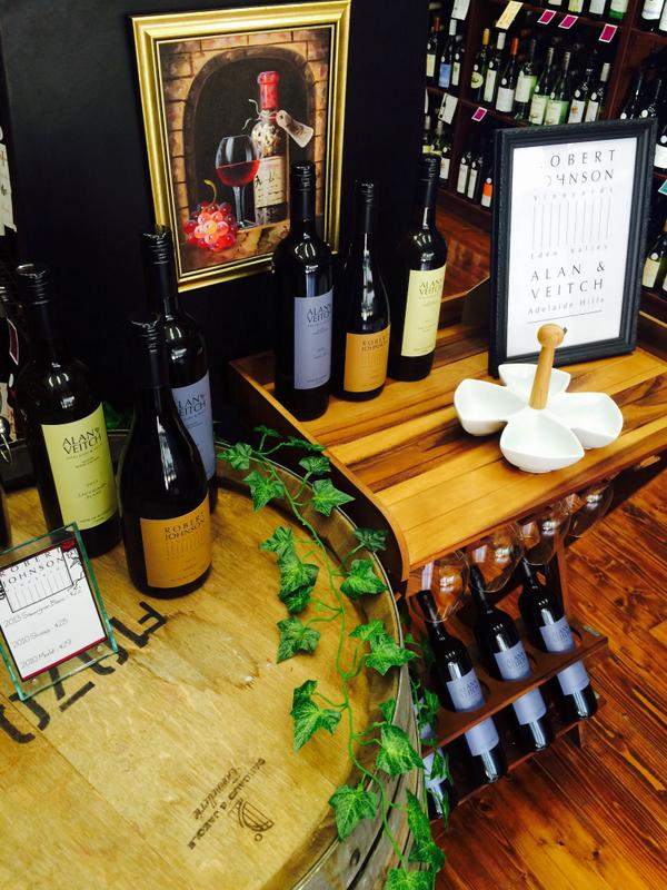 SunshineCkShop's tweet photo. What awesome weather! Tonight we have some lovely wines from Robert Johnson open for a taste. 5-9pm. Come say hi! http://t.co/cMWd5aCRgR