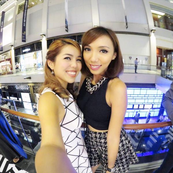 JeanDanker's tweet photo. Fisheye fun & big laughs always with this lil one last night. Luv ya! ❤️ #kenzosg #latergram http://t.co/g6lIVz6VeZ