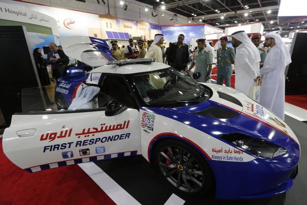 In #Dubai hebben ze sinds kort 's werelds snelste ambulance rtlnieuws.nl/nieuws/opmerke…
