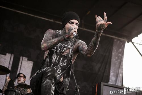 Hey yo all wish Chris motionless a happy birthday. 