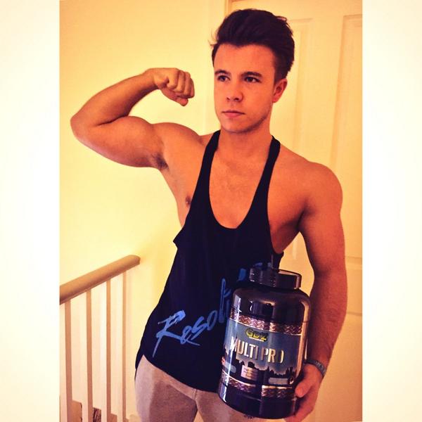 GDZSupplements's tweet image. #FLEXFRIDAYS 

+ SNEAK PREVIEW OF MULTI PRO TUB!

@GDZSupplements @resolutionfit